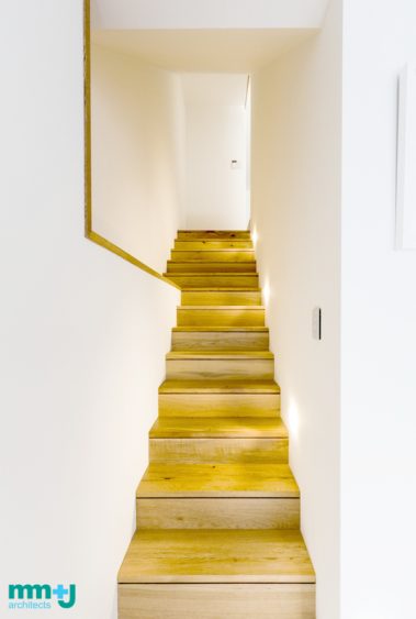 mmj architects_waterfall staircase